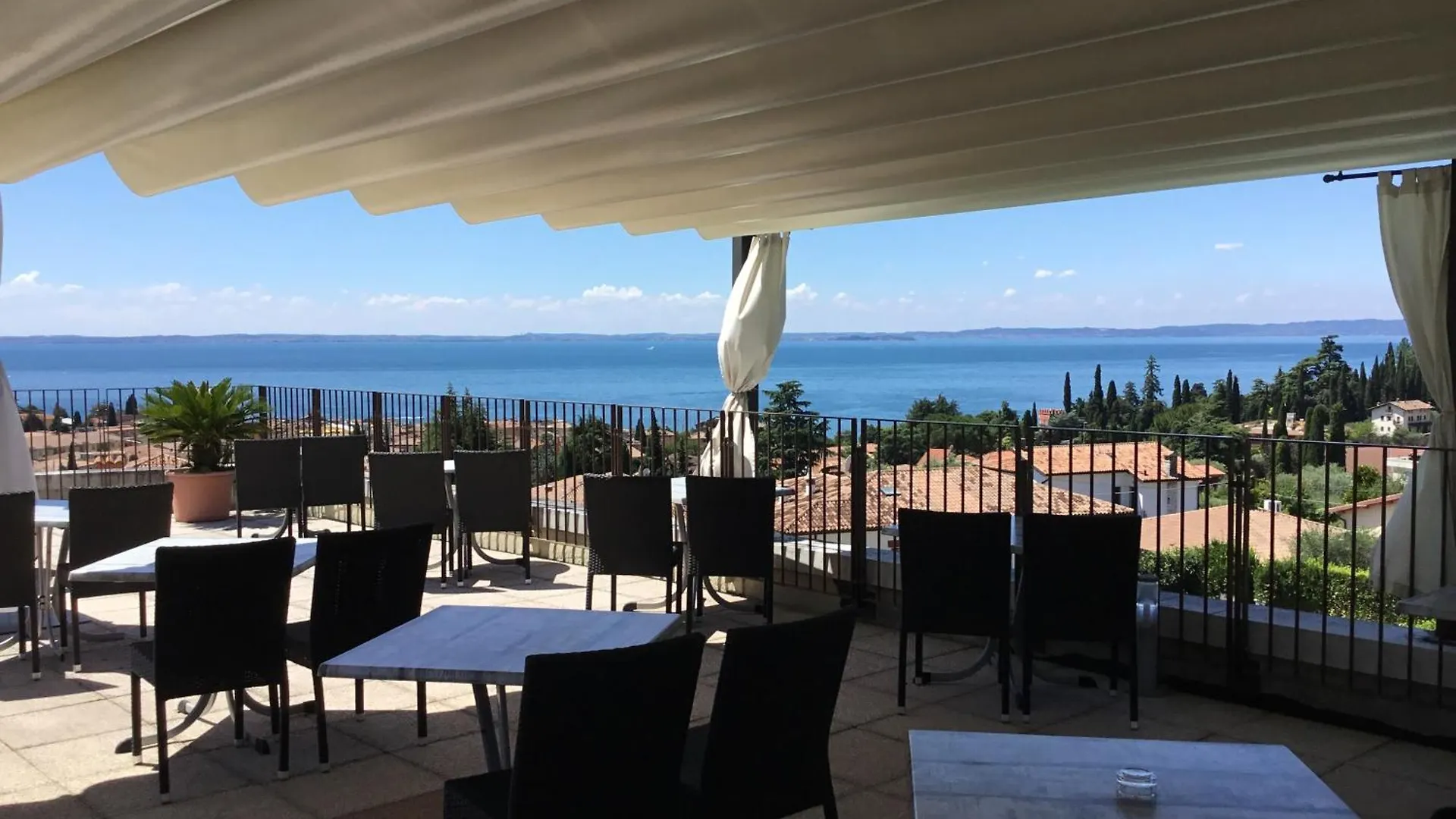 Hotel Villa Ca' Nova ***S Garda   Garda (Verona)