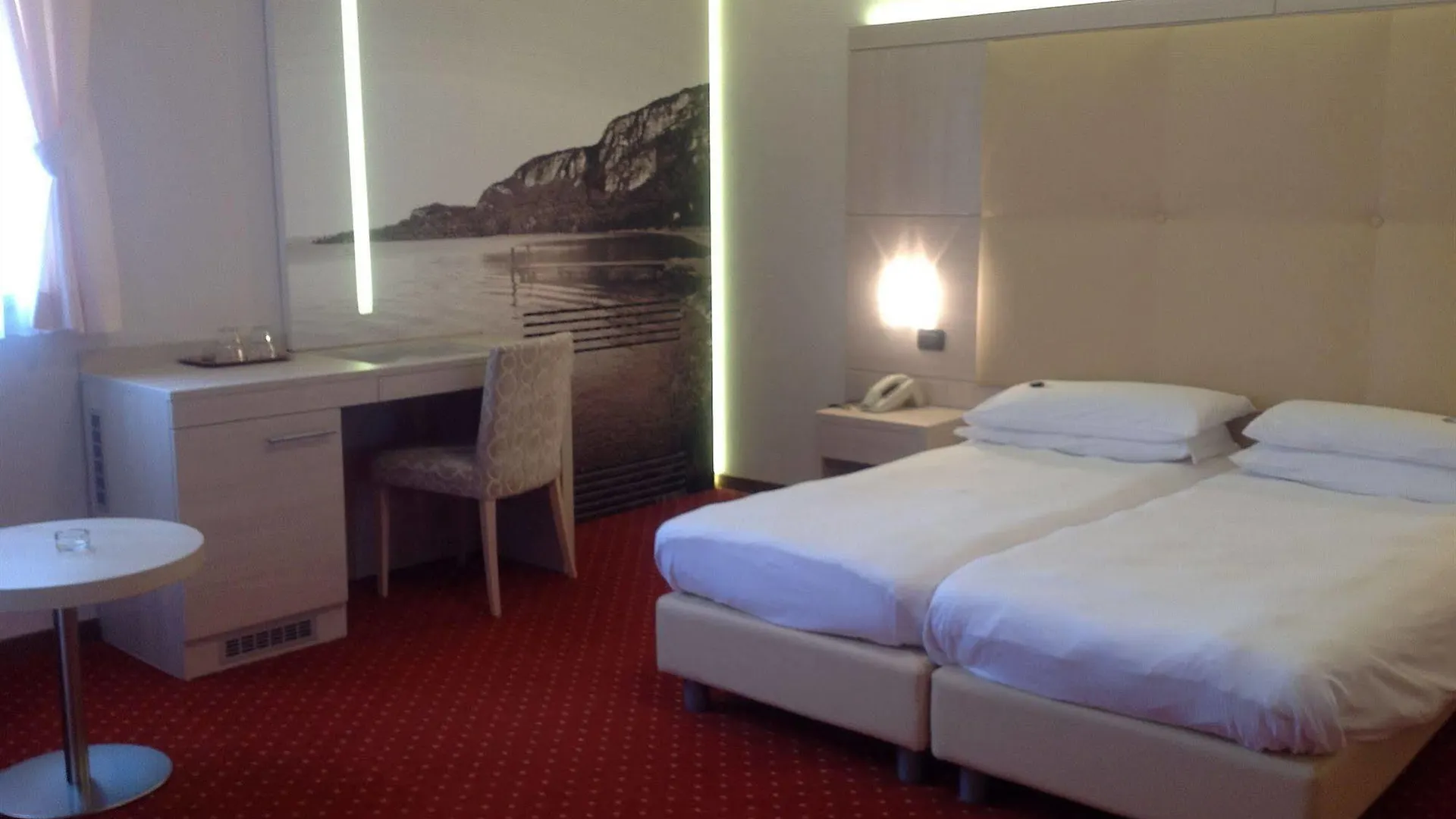 ***  Hotel Villa Ca' Nova ***S Garda  Italië