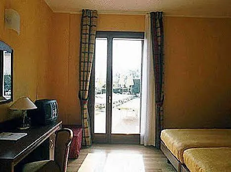 Hotel Villa Ca' Nova ***S Garda  Italië