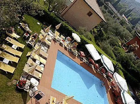 Hotel Villa Ca' Nova ***S Garda  3*, Garda (Verona) Italië